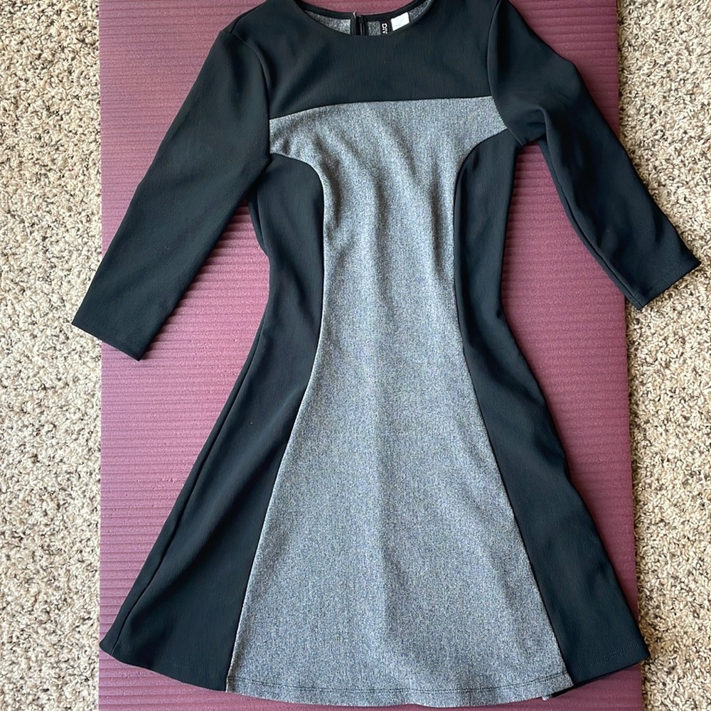 H&M Women’s Black/Gray Dress
